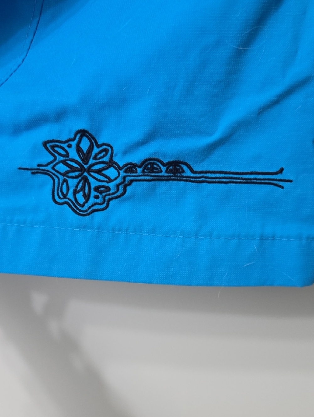 Columbia Black and Blue Hooded Outdoor Jacket - Picture 5 of 5
